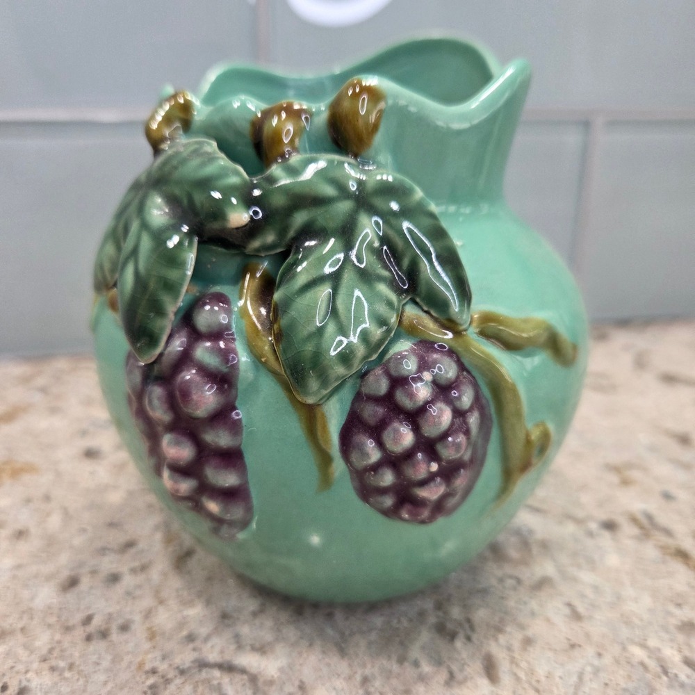 Vintage Jade Green Majolica-style Art Pottery Grape Relief 3D Fruit Vase